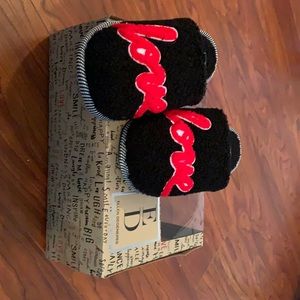Ellen black&red “love” slippers NIB